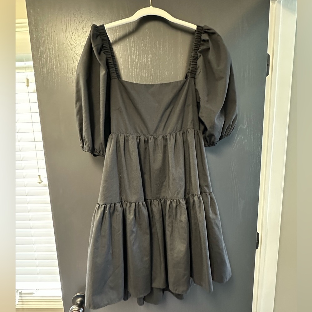 Elegant Black Puff Sleeve Dress